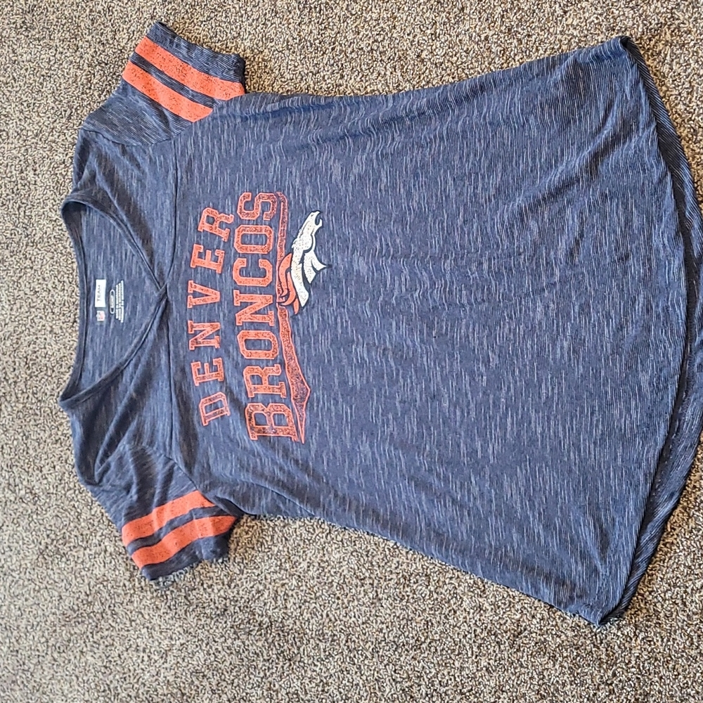 Broncos tshirt